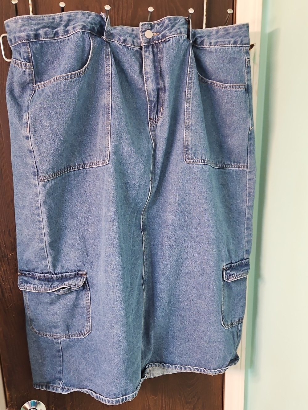 SHEIN Blue Denim Cargo Skirt with Contrast Stitching